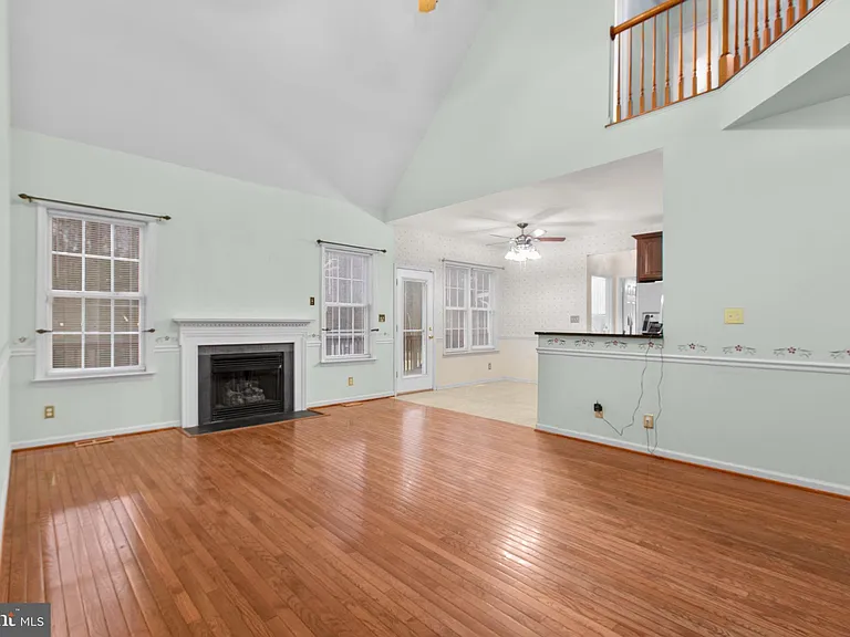 10721 Colbys Ln — Photo 17