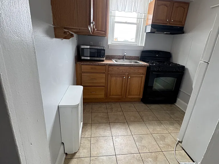 8004 Frankford Ave — Photo 5