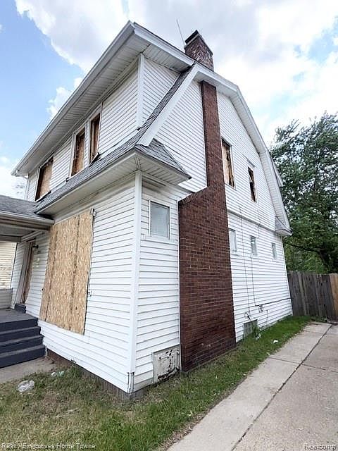 11439 Ohio St, photo 3
