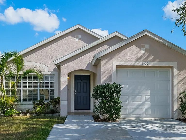 1402 Dew Bloom Rd — Photo 1