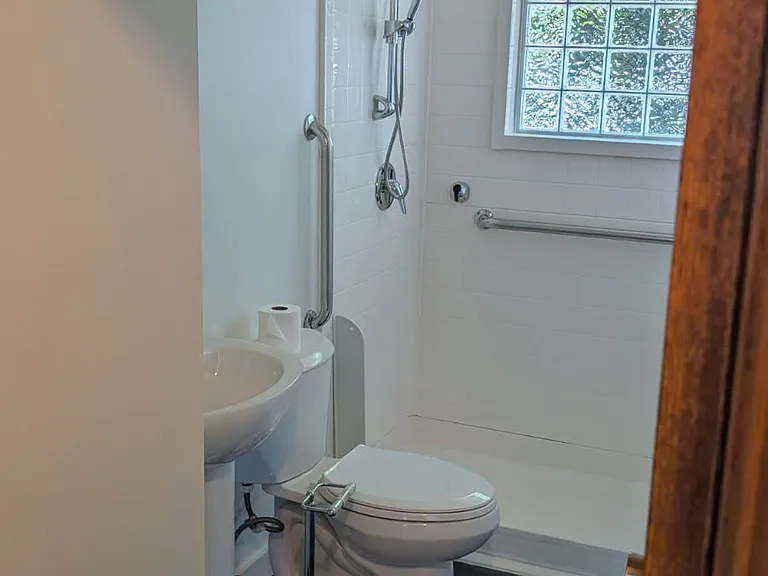 8636 N Fowler Ct — Photo 10