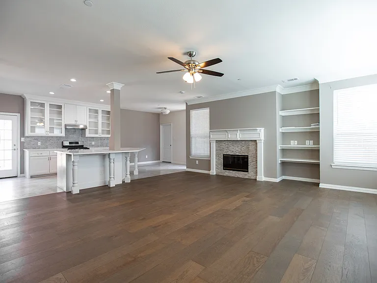 515 Southridge Way — Photo 2