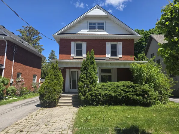 103 Arden Ave, Newmarket, ON L3Y 4H7