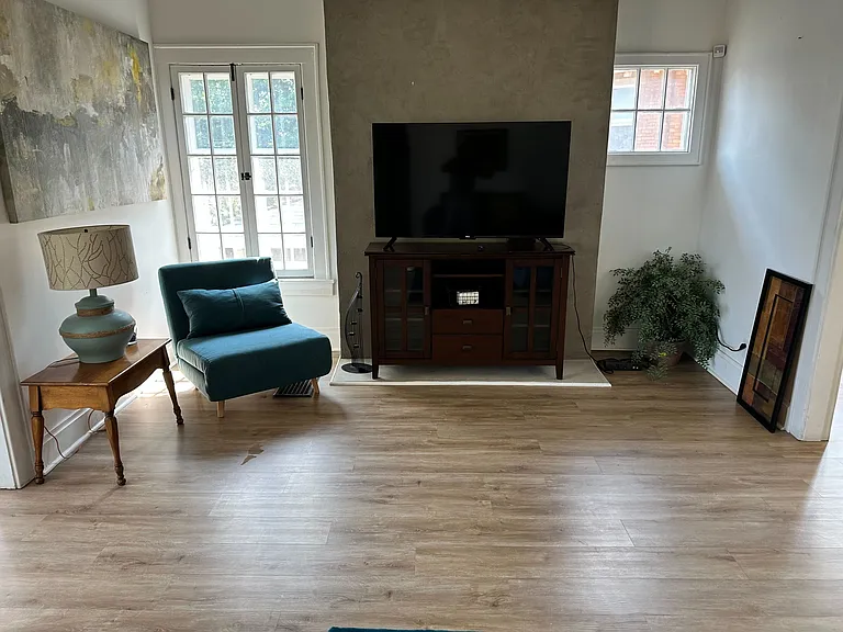 705 Bedford Ave #2 — Photo 4
