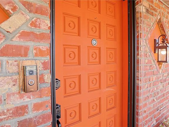4th image of 6913 Englewood Ave