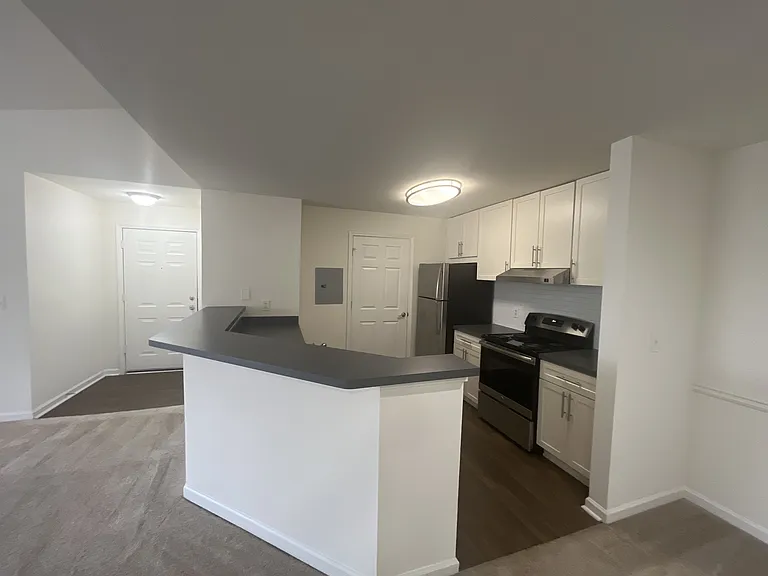 Wesley Place Apartments at Lawrenceville — Photo 110