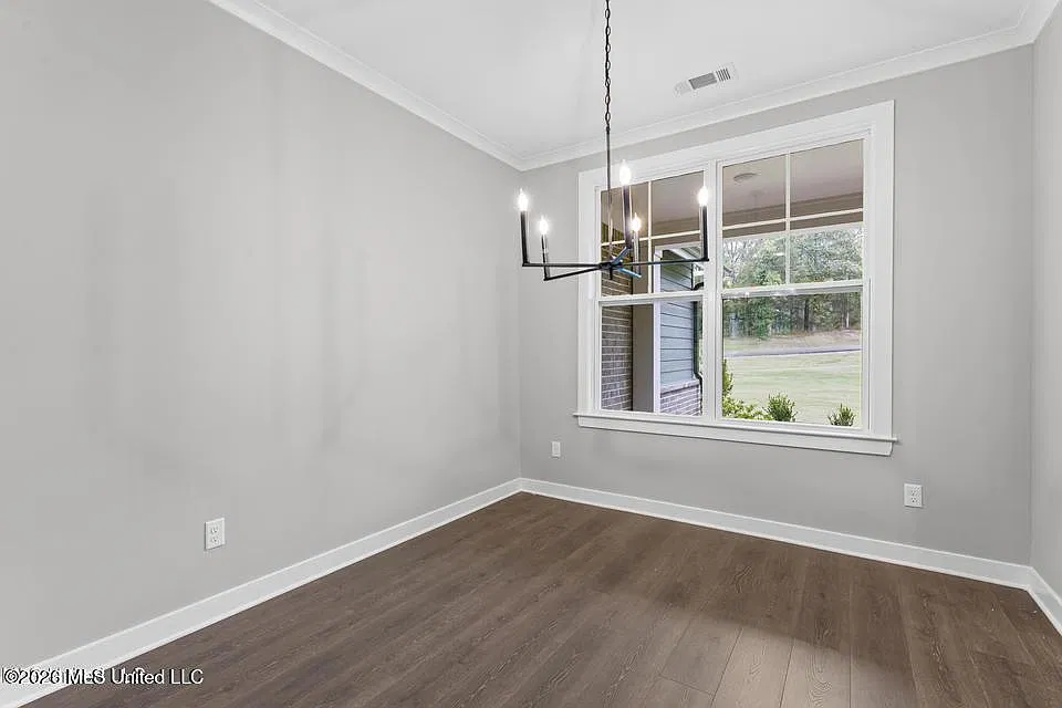 4 bed, 3.0 bath, 2862 sqft, $3,350 — Photo 2