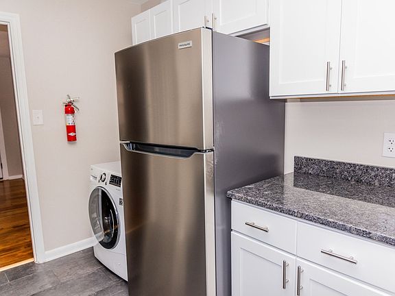 5th image of 1903 Grayland Ave APT B