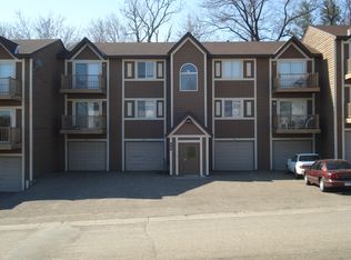 886 Wescott Trl APT 104, Saint Paul, MN 55123