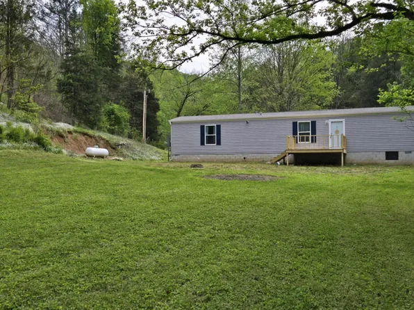 939 Riley Creek Rd, Whitleyville, TN 38588