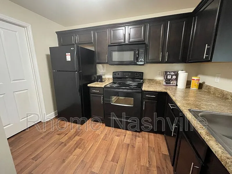 2 bed, 2.0 bath, 1248 sqft, $1,450 — Photo 4