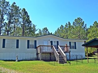 213 Dixon Ln, Cheraw, SC 29520