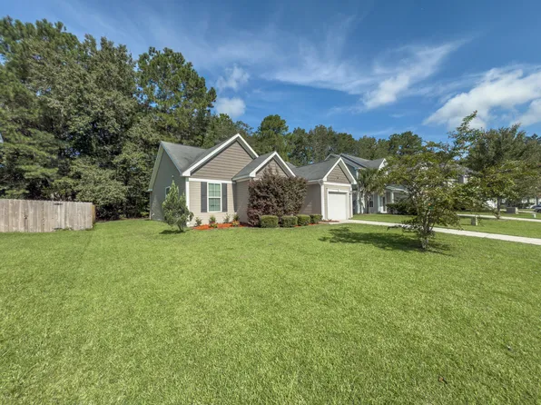 498 Stoney Field Dr, Moncks Corner, SC 29461