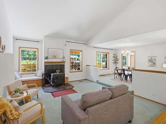 5th image of 4801 Azalea Dr