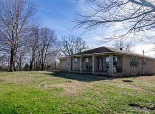18300 Liberty Dr, Natural Dam, AR 72948