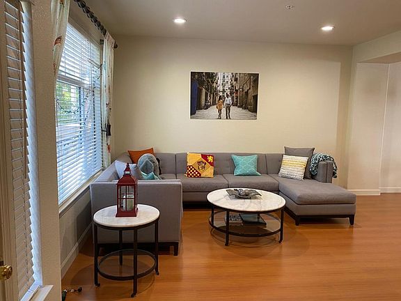 4th image of 419 Camille Cir Unit 12