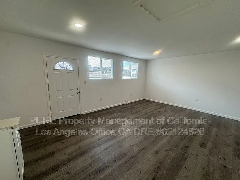 Studio, 1.0 bath, 350 sqft, $1,850 — Photo 4