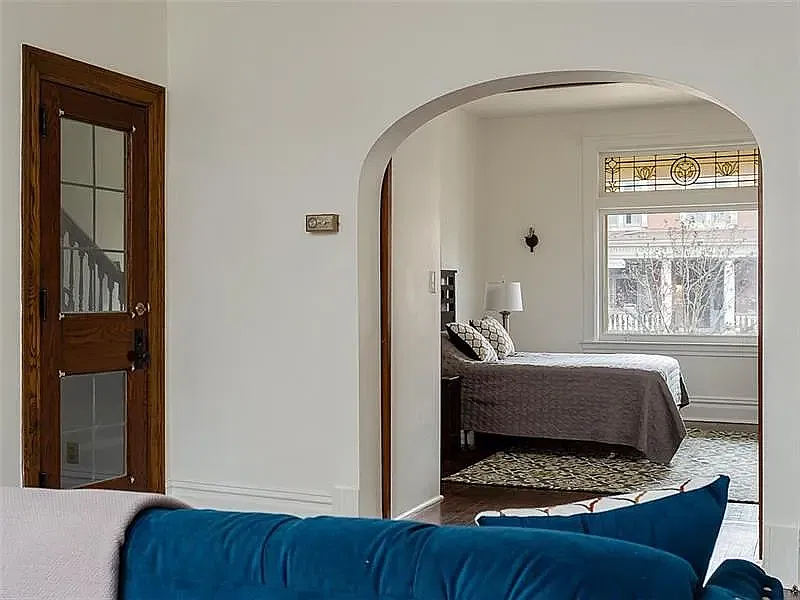 1 bed, 700 sqft, $1,600 — Photo 3