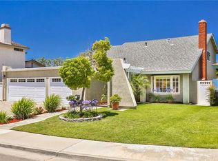 6581 Rennrick Cir, Huntington Beach, CA 92647