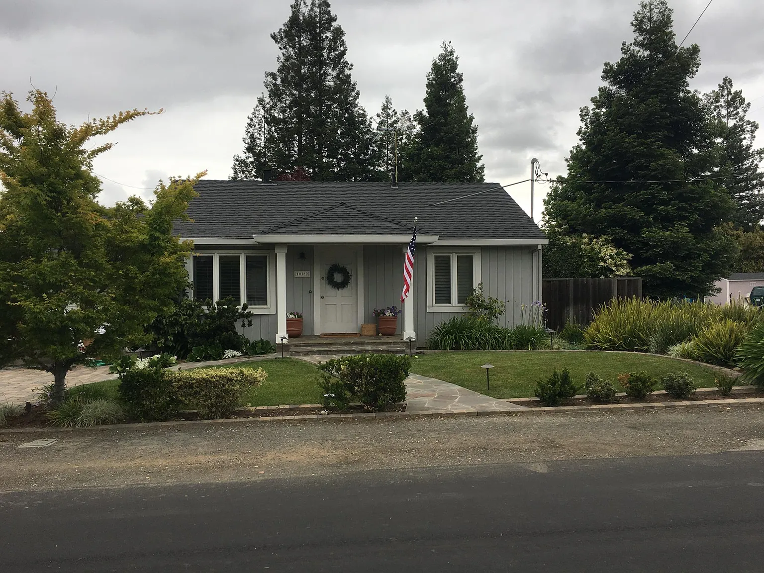 10360 Orange Ave photo 1