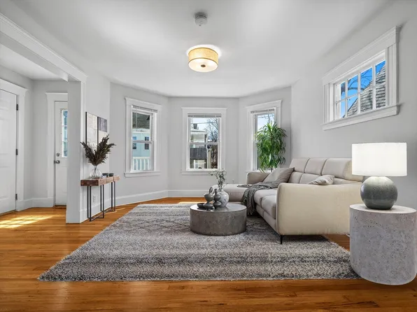 43 Dalrymple St #3, Jamaica Plain, MA 02130