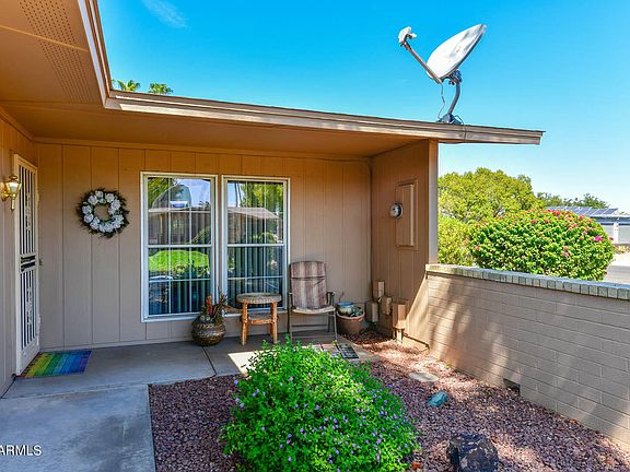2nd image of 10577 W PALMERAS Drive