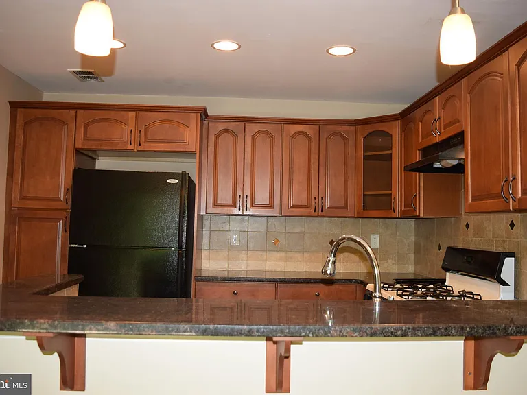 6062 Cedar Ct — Photo 6