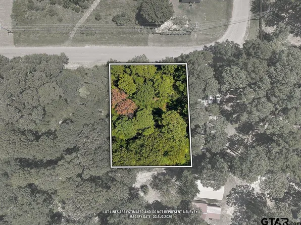 949 Caroline Ln, Bullard, TX 75757