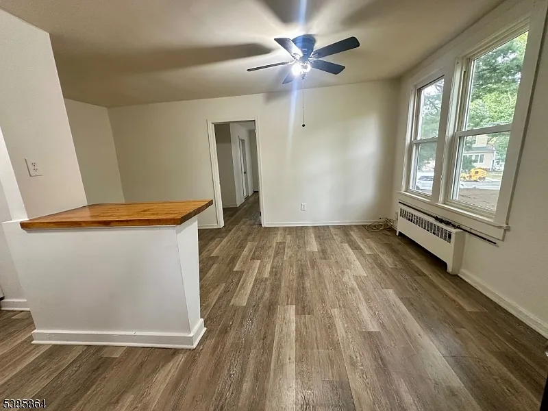 1 bed, 1.0 bath, 485 sqft, $1,800 — Photo 3