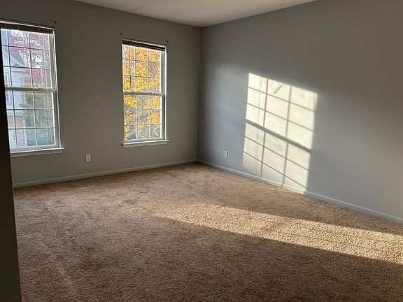 5th image of 2141 Arcadia Dr