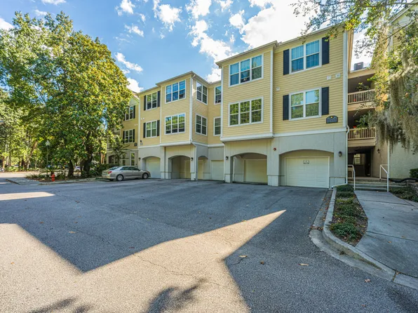 60 Fenwick Hall Aly APT 715, Johns Island, SC 29455