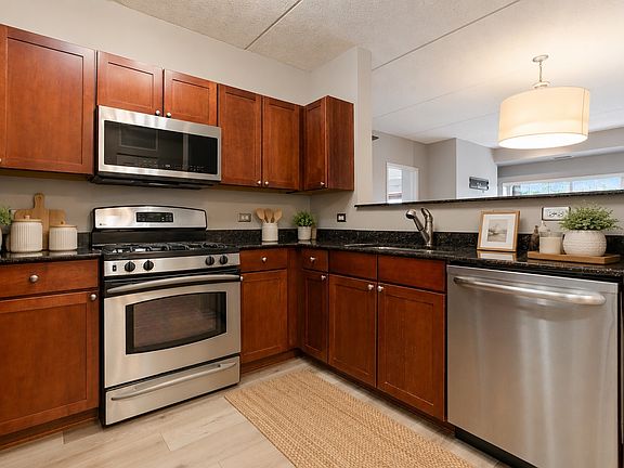 5th image of 390 W Mahogany Ct Unit 503