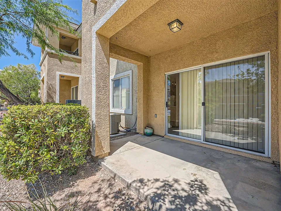 717 Peachy Canyon Cir #102
