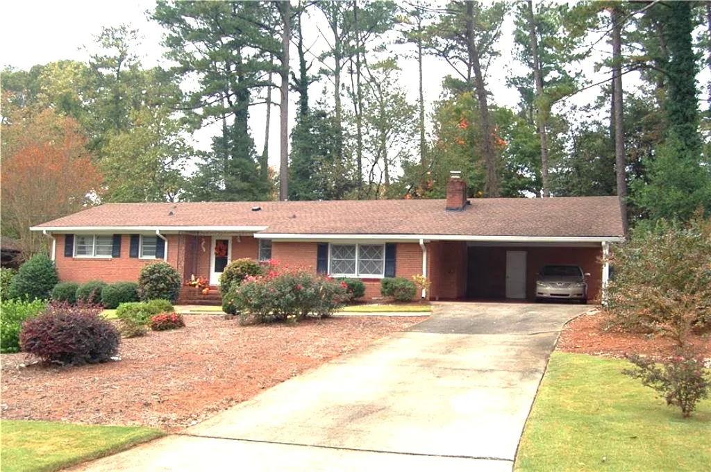 Building Photo - Blackhawk Dr