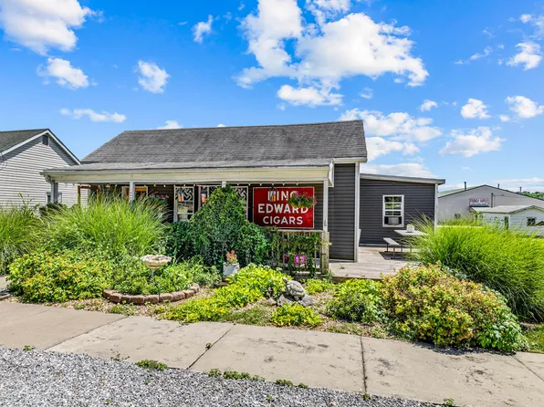 208 E Washington Street, Pierce City, MO 65723