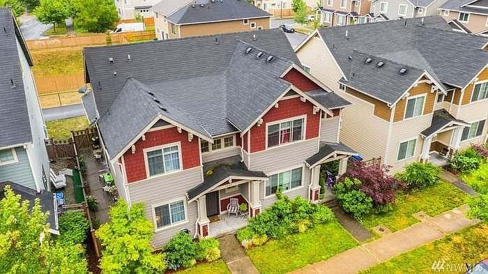 1st image of 3227 15th Way SE