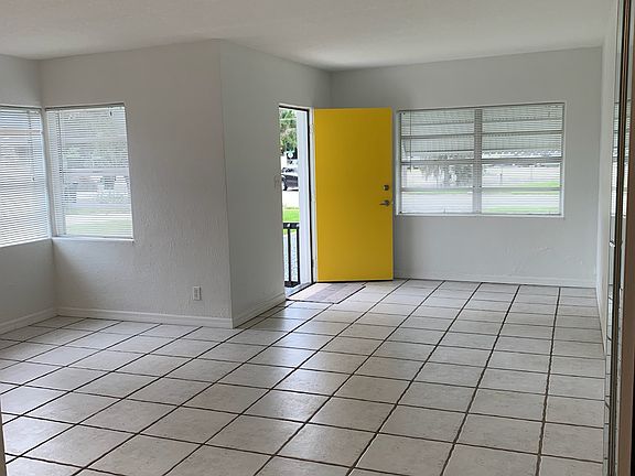 4th image of 4715 Eggleston Ave