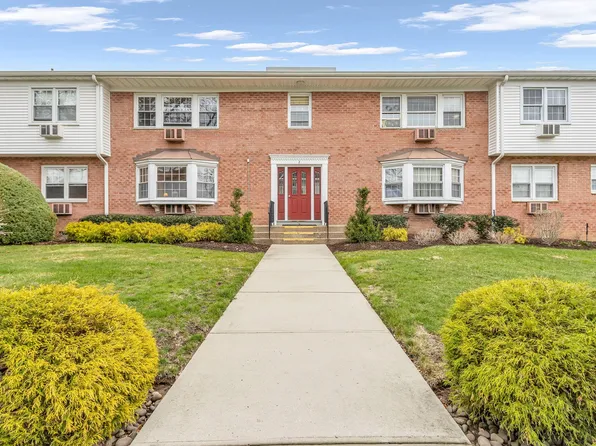 21 Roundtree Circle, Piermont, NY 10968