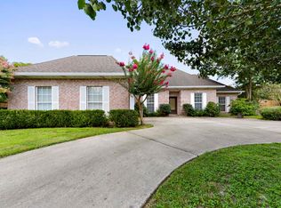 1217 Magnolia Bayou Blvd, Ocean Springs, MS 39564