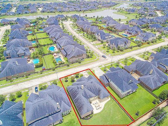 3rd image of 2414 Brandyshire Dr