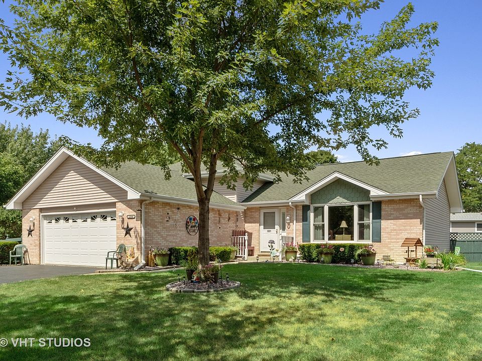 1st image of 22846 W Bussey Dr