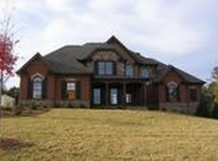 2271 Lakewood Manor Dr, Athens, GA 30606