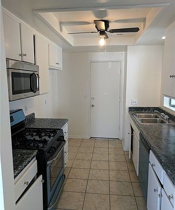 4th image of 15728 Paine St