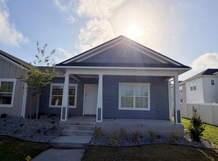 8210 NW 37th Rd #B, Gainesville, FL 32606