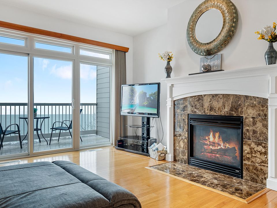 1st image of 3934 S Lake Dr