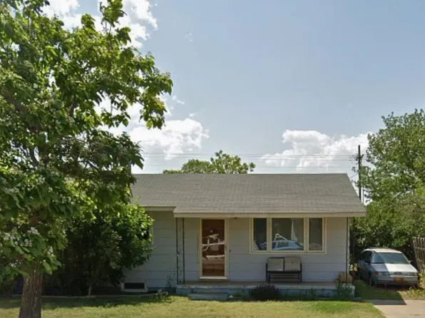 105 Jeremy Ln, Holcomb, KS 67851