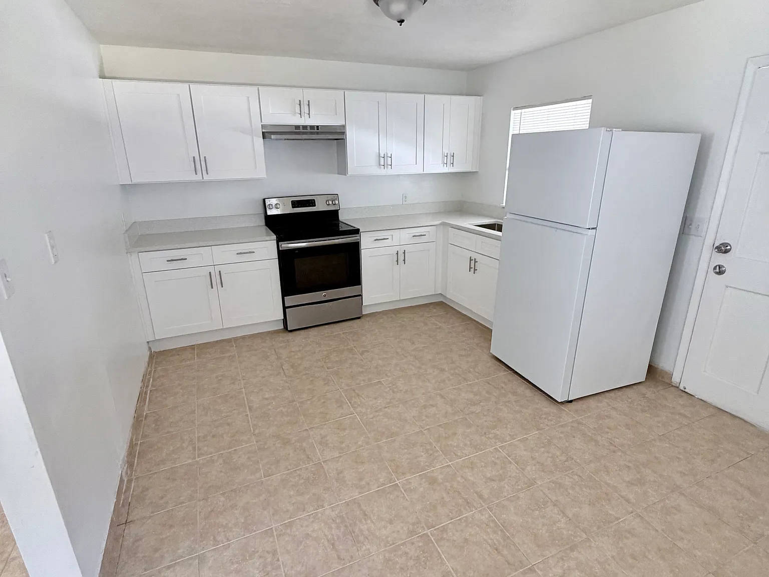 5074 Mapletree Ln — Photo 4
