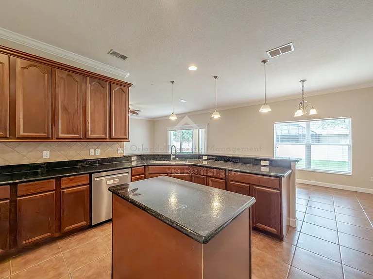 5109 Legacy Oaks Dr — Photo 46