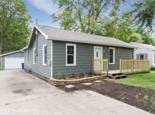 1301 E 36th Ct, Des Moines, IA 50317