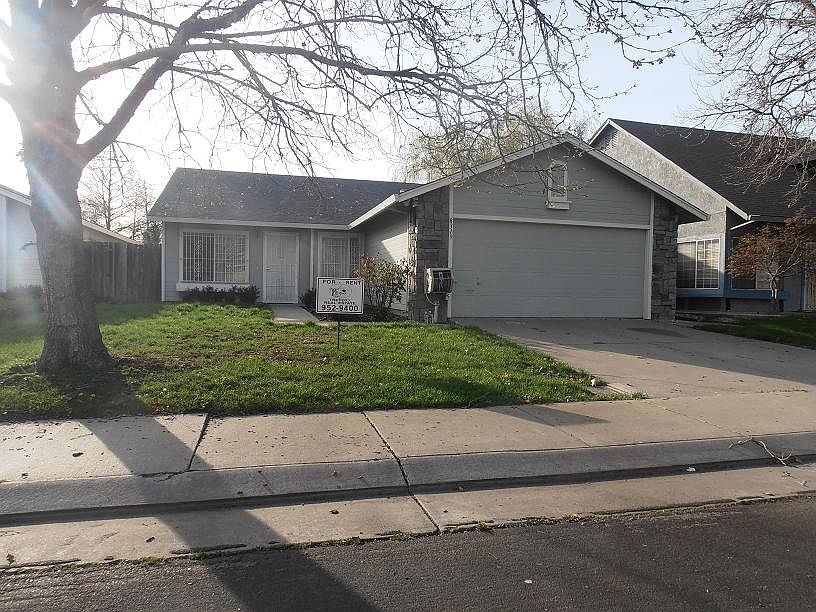 8319 Almondwood